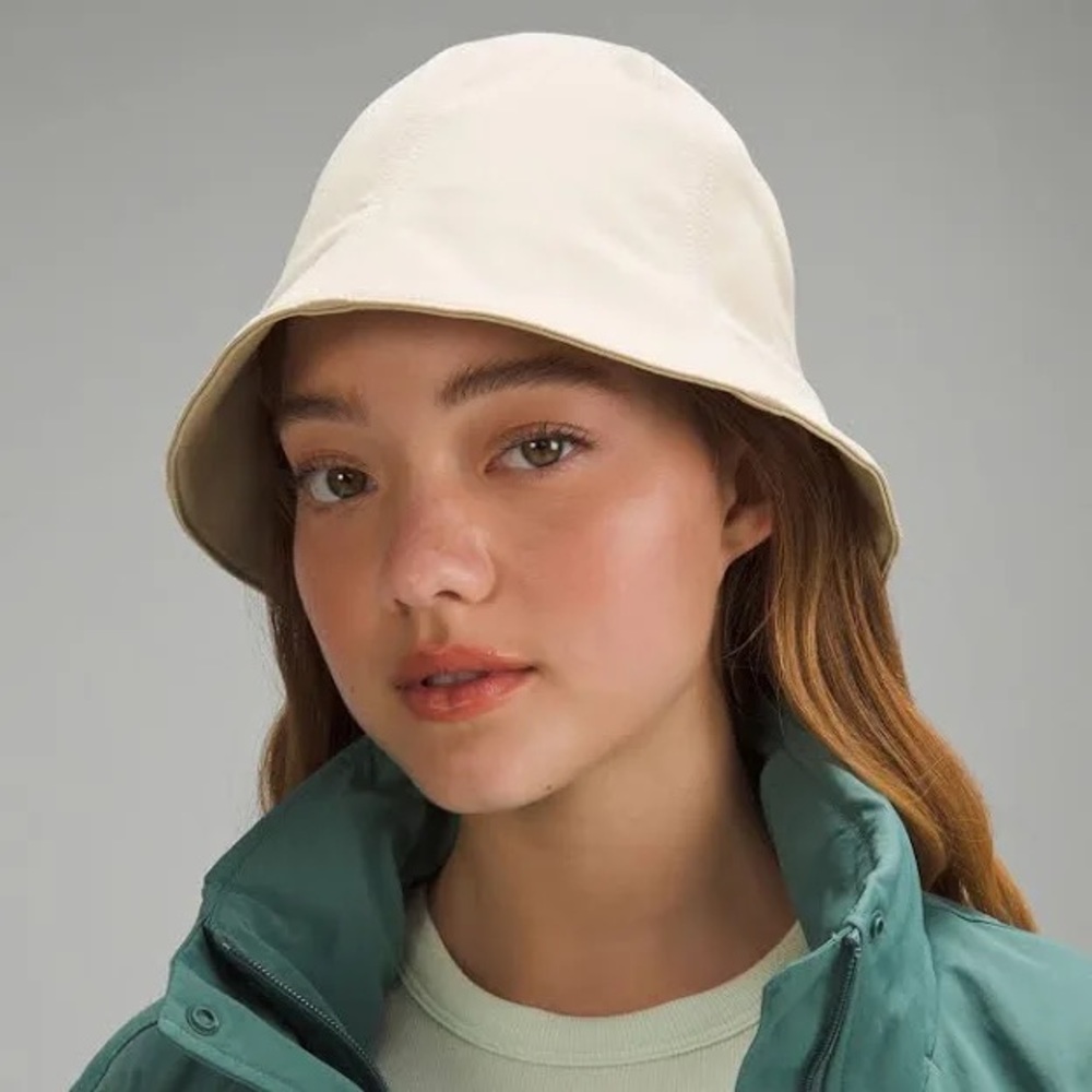 BNWT lululemon Packable bucket Hat S/M Khaki